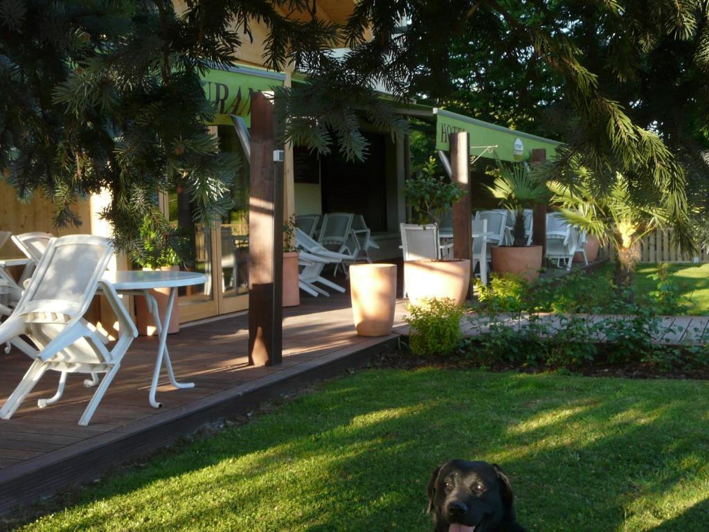 Hotel Logis Le Pont De Champ Beaucroissant Zewnętrze zdjęcie