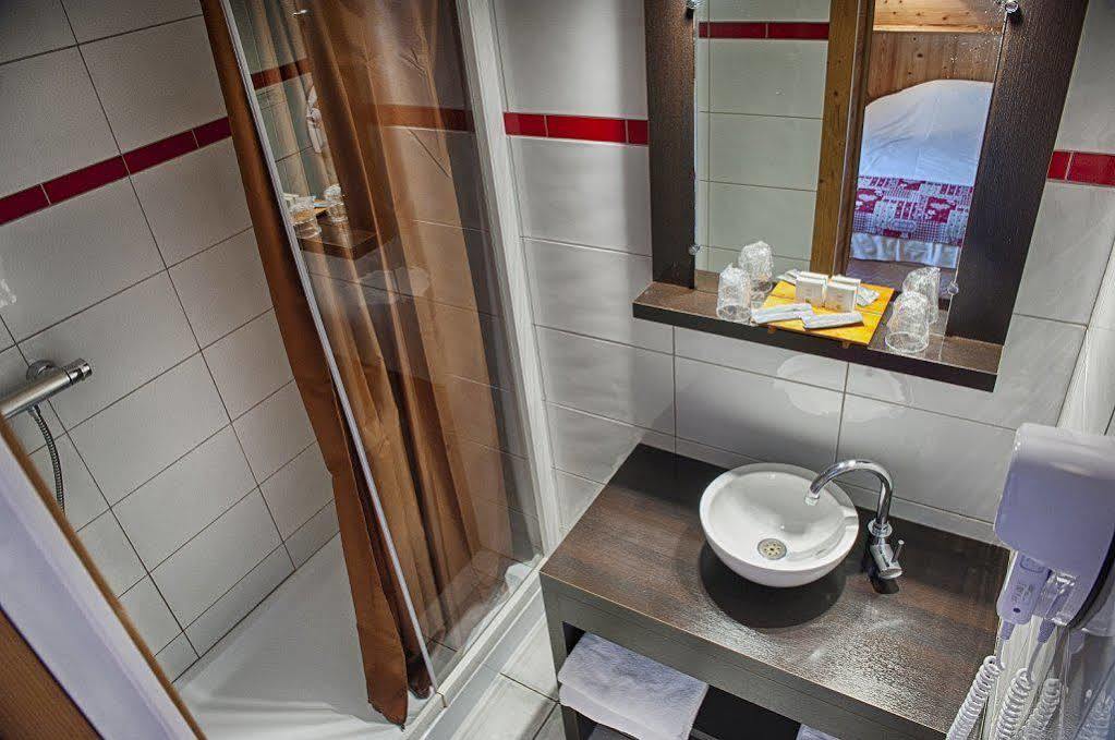 Hotel Logis Le Pont De Champ Beaucroissant Zewnętrze zdjęcie