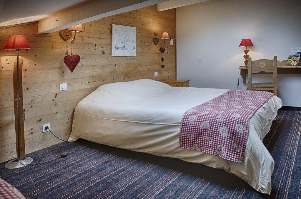 Hotel Logis Le Pont De Champ Beaucroissant Zewnętrze zdjęcie